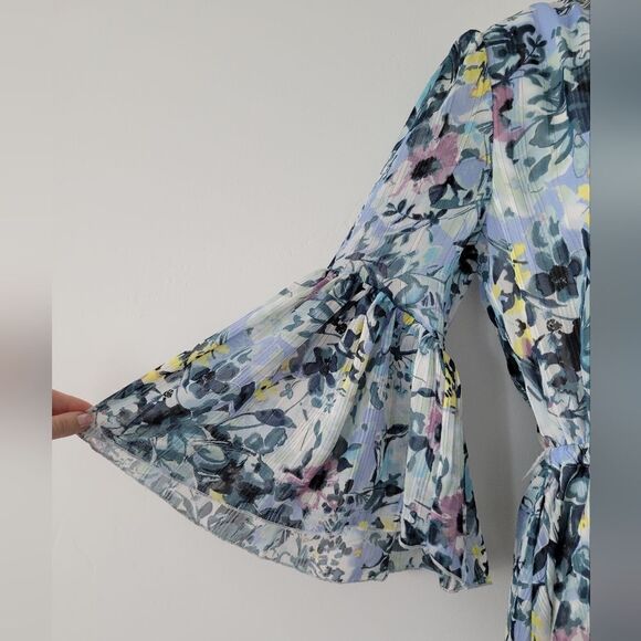 Tash and Sophie Bell Sleeve Faux Wrap Midi Dress NWOT - Picture 3 of 8